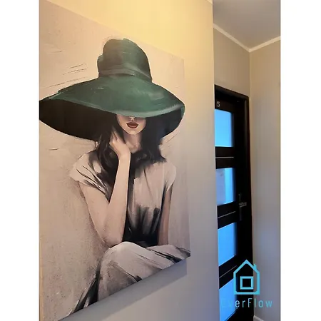 Shrek 10 Min To Old Town Gdansk,pkp & Shopping Mall