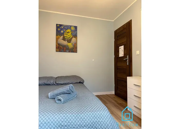 Shrek 10 Min To Old Town Gdansk,pkp & Shopping Mall